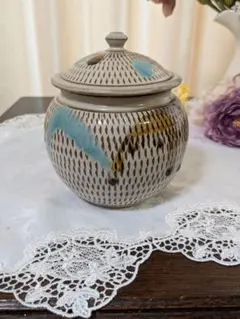 専用お値下げ✧*。小石原焼✧*。陶器 蓋付き壺のサムネイル