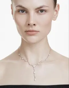 スワロフスキー Constella Y字型ネックレス