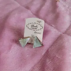 Doudou トライアングル ピアスのサムネイル