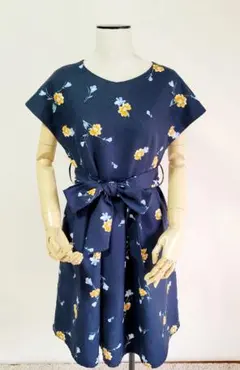 【earth music&ecology】花柄半袖ワンピース M ネイビー
