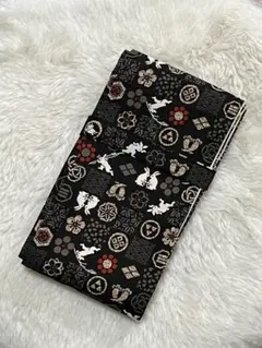ふるふる様専用　弓巻き　黒地に家紋柄と白兎　67