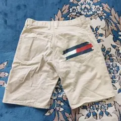 TOMMYベージュ ハーフパンツのサムネイル