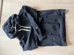 Champion フード付きパーカー