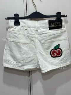GUCCI チェリー 刺繍 ホワイト ショートパンツ サイズ20のサムネイル