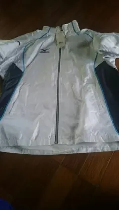 ミズノ ウインドブレーカー