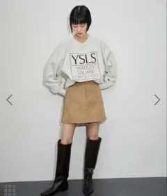 美品【アダムエロペ】メモリーサテンチノミニスカート