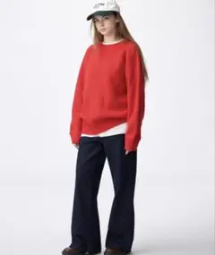 GU リラックスワイドフレアジーンズ　ネイビー