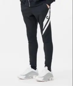 2026年最新】クロノス パンツの人気アイテム - メルカリ