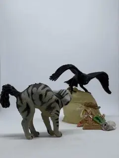 yujin ジオラマ　平成猫　アメリカンショートヘアとカラスの食べ物争い