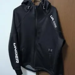 m**様 Under Armour ブラック パーカーM 美品