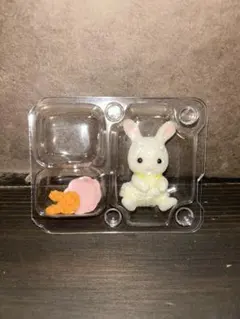 シルバニアファミリー　赤ちゃんスイーツシリーズ しろウサギの赤ちゃん