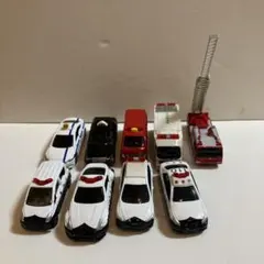 【9台セット】まとめ売り緊急車両　トミカ　パトカー　救急車　消防車　タクシー
