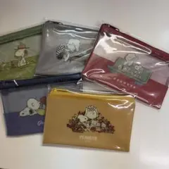 PEANUTS スヌーピー　ファミマ　フラットポーチ　全5種セット　コンプリート