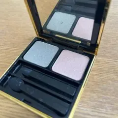 イヴ・サンローラン　アイシャドウ