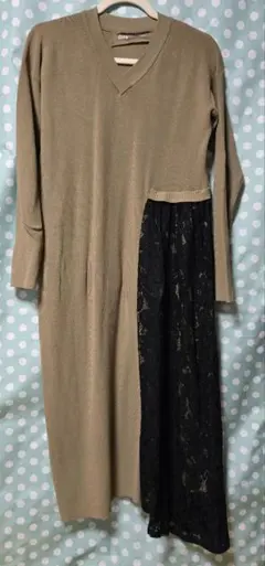 オズモーシス　ベージュニット×黒レースロングワンピース