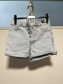ZARA ライトブルー デニムショートパンツ