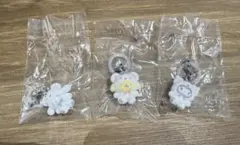 サンリオ　めじるしアクセサリー　ふわふわスノー　シナモン　プリン　クロミ