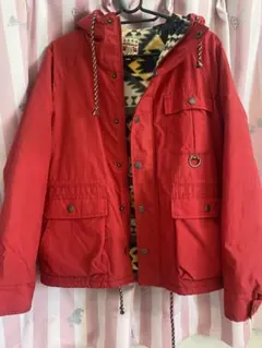 チチカカ　赤　マウンテンパーカー