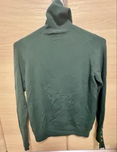 【新品未使用】ZARA ダークグリーン タートルネック セーター　ボタン付きM