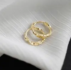 再入荷 ピアス ツイスト フープ アクセサリー ねじれ新品 ステンレス ゴールド