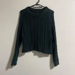 H&M ダークグリーン ケーブルニット クロップドセーター