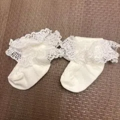 ホワイトフリルベビー靴下