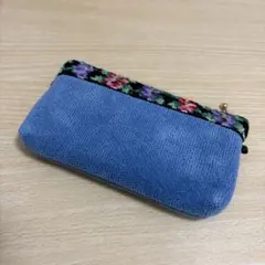 Item thumbnail for item 77f3f1ff-c75f-4c5c-b5f9-d2a8af0303c6