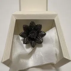 Item thumbnail for item 283f35ae-b7f3-49a0-904d-5a6ea3860be3