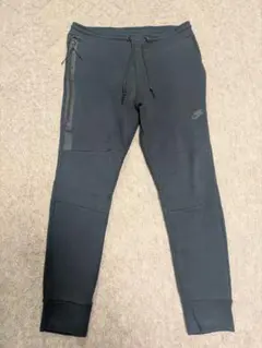 Item thumbnail for item cb79472c-f911-4f75-ba3c-677813607dac