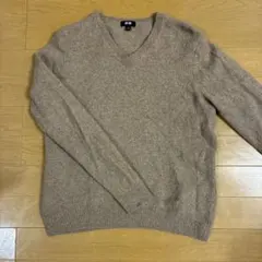 UNIQLO ベージュ プレミアムラムvネックセーター M
