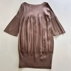 2026年最新】PLEATS PLEASE チュニックの人気アイテム - メルカリ