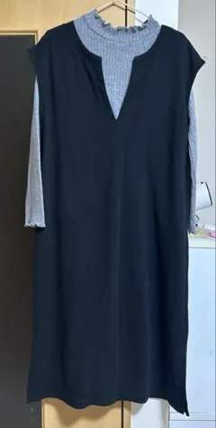 黒のノースリーブVネックニットワンピース 授乳ワンピース