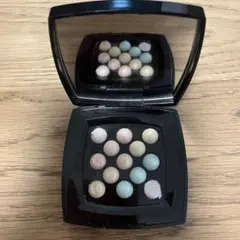 シャネル LES PERLES DE CHANEL パールフェイスパウダーのサムネイル