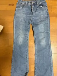 ライトブルーデニムフレアパンツ