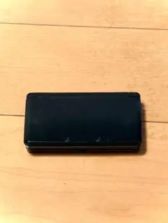 ニンテンドー3DS 本体（タッチペン、SDカード、アダプタ、充電スタンド付）