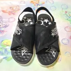 NUOVO Girl ブラック サンダル かかとストラップ