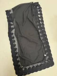 レース装飾付きブラックストール