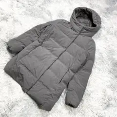 UNIQLO ユニクロ シームレスダウンショートコート Mサイズ グレーのサムネイル