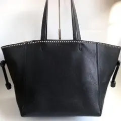 Item thumbnail for item 6516fcea-09bf-460c-80af-0418d9f6b1a2