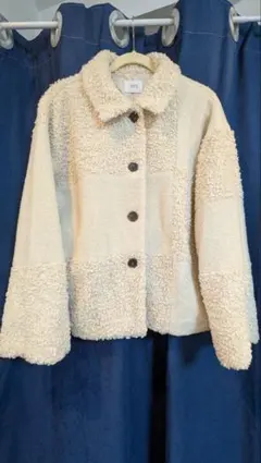 ホワイト フリースジャケット