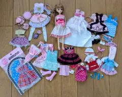 リカちゃん人形と着せ替え服セット　マイメロディレインコートセット　かさ