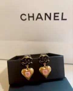 CHANEL ココマーク　ハートスイングピアス　2023年秋冬