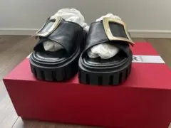 ロジェ・ヴィヴィエ ROGER VIVIER ブラックサンダル 厚底35のサムネイル