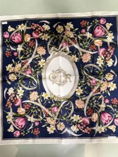 Christian Dior ディオール ハンカチ 少し大判　48cm 箱無しのサムネイル
