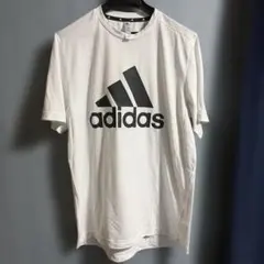 adidas ホワイト Tシャツ Mサイズ