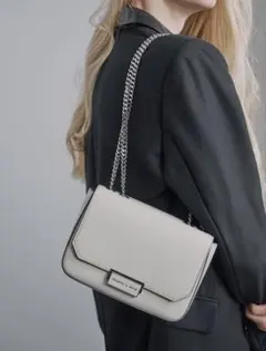 【美品】CHARLES & KEITH チェーンショルダーバッグ※巾着袋付き