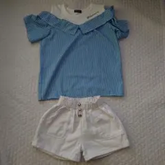 アーバンチェリー　オフショルダーストライプブラウス＆ショートパンツ　ブルー140