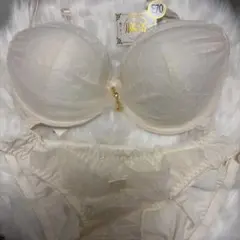 アイボリー レース ブラジャーショーツセット E70