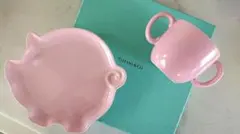 美品 希少 ティファニー ベビー食器セット ピッグ カップ＆プレート ピンクのサムネイル