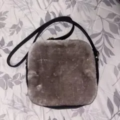 グレー フェイクファー ショルダーバッグ